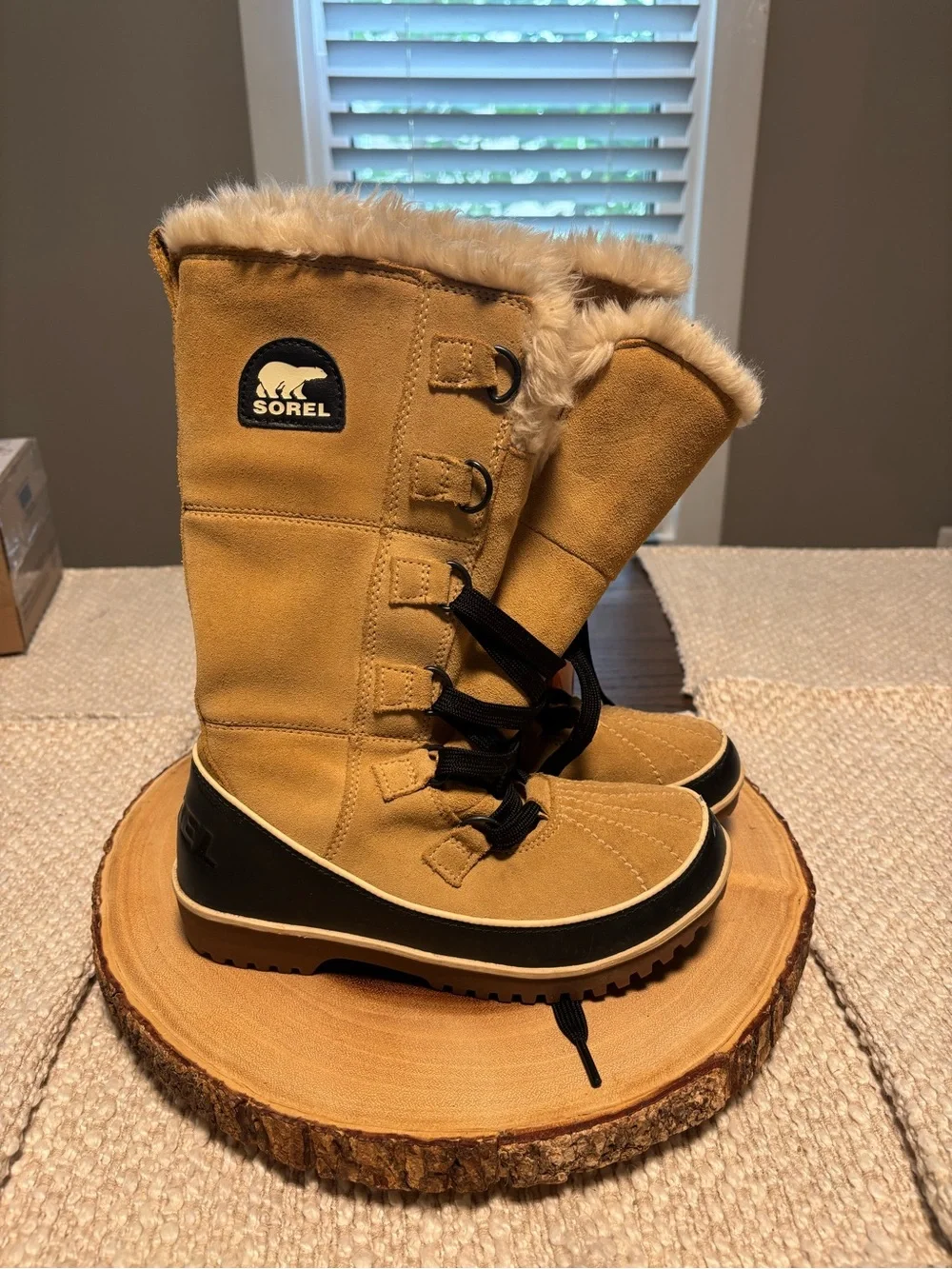 Sorel Tan Faux-Fur Lace-Up Waterproof Winter Boots